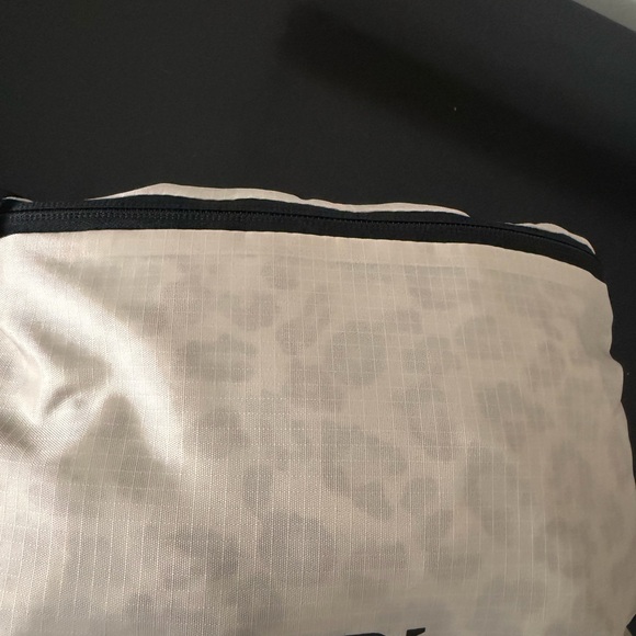 APL Leopard Backpack - Picture 6 of 12